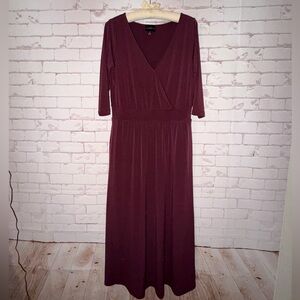 Curations Burgundy Wrap-Style Maxi Dress MP (Medium Petite). Soft Stretchy Cute